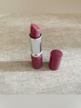 New Clinique Pop Lipstick~Plum Pop